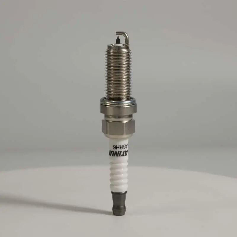 ILKAR8H6 Iridium Platinum Engine Spark Plug